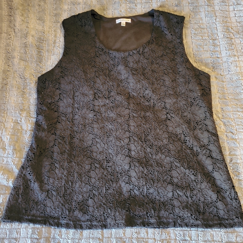 Beautiful Sleeveless Floral Lace Top